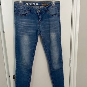 Brand S.O.N.G. Size 27. Skinny jean